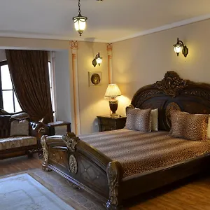 Boutique Boris Palace & Restaurant Hotel